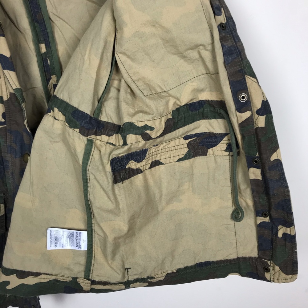 Gap Camo Jacket - image 5
